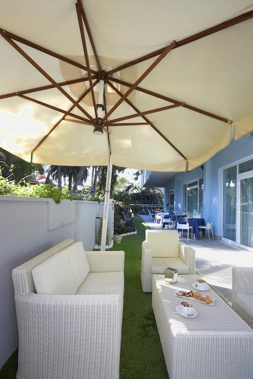 Aurea Hotel Tortoreto Exterior photo